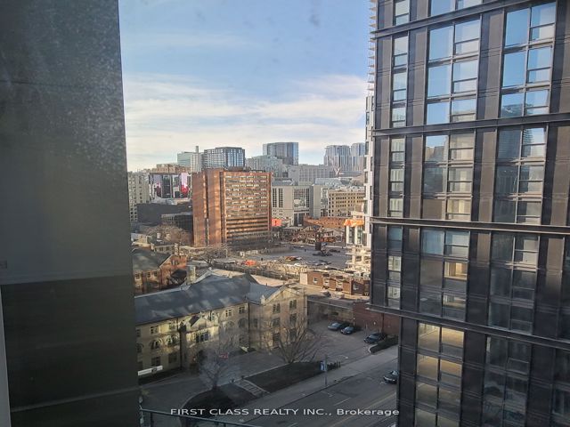 1810 - 60 Shuter St