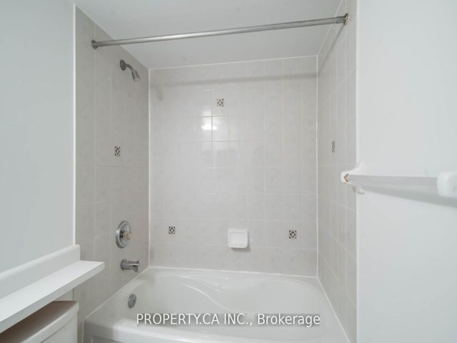 603 - 398 Eglinton Ave E