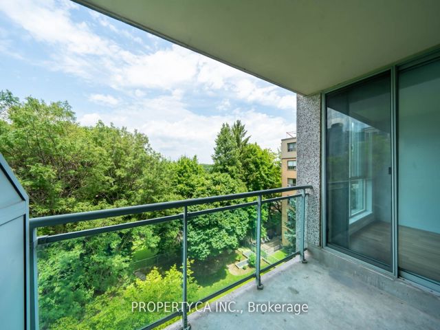 603 - 398 Eglinton Ave E