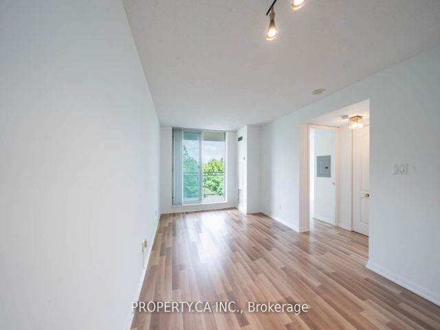 603 - 398 Eglinton Ave E