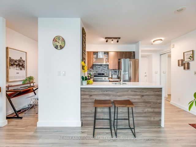 3308 - 81 Navy Wharf Crt