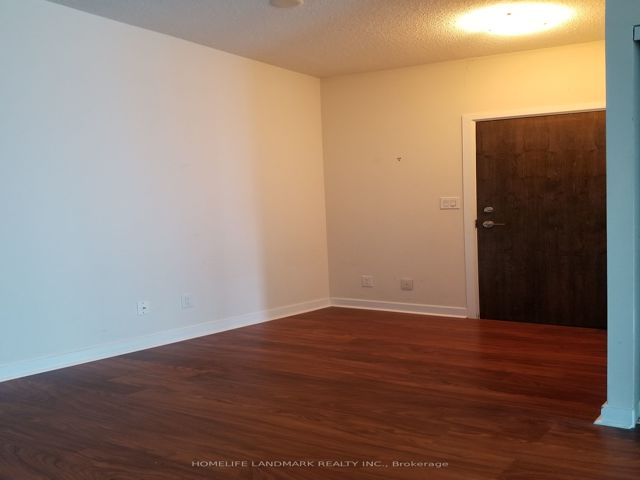 3813 - 33 Bay St