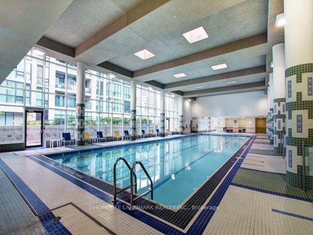 3813 - 33 Bay St