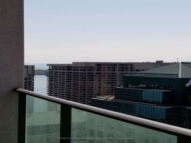 3813 - 33 Bay St