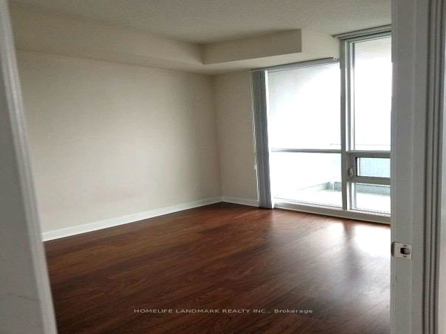 3813 - 33 Bay St