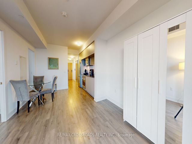 3418 - 585 Bloor St E