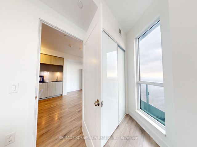 3418 - 585 Bloor St E