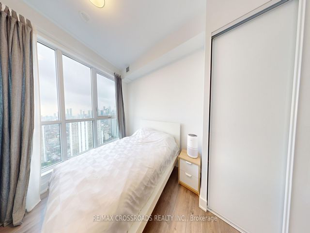 3418 - 585 Bloor St E