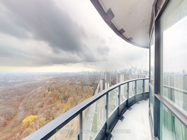 3418 - 585 Bloor St E