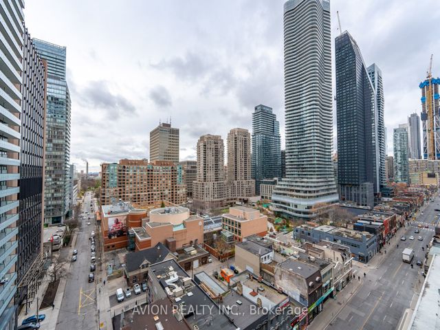 1112 - 501 Yonge St