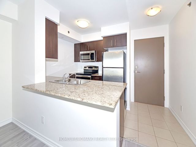 427 - 35 Saranac Blvd