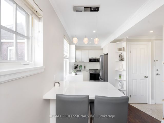 203 - 195 Poplar Plains Rd