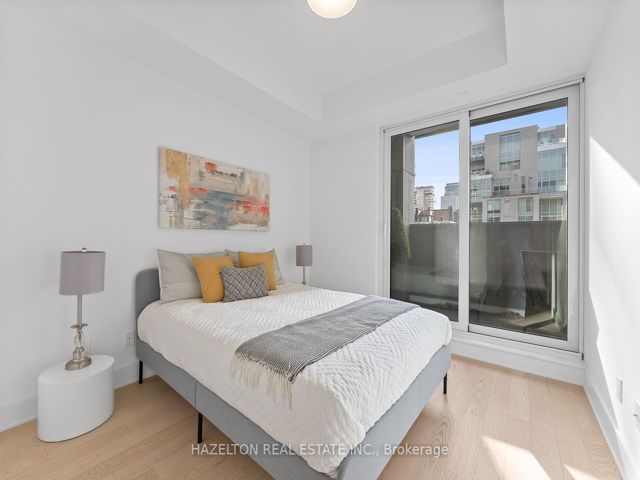 302 - 128 Pears Ave
