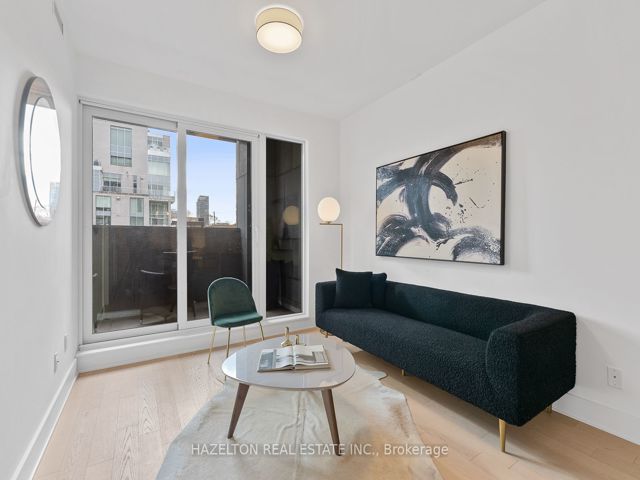 302 - 128 Pears Ave