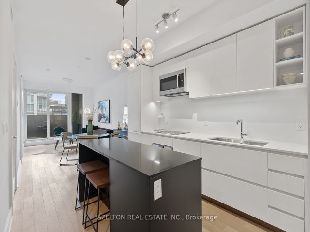 302 - 128 Pears Ave