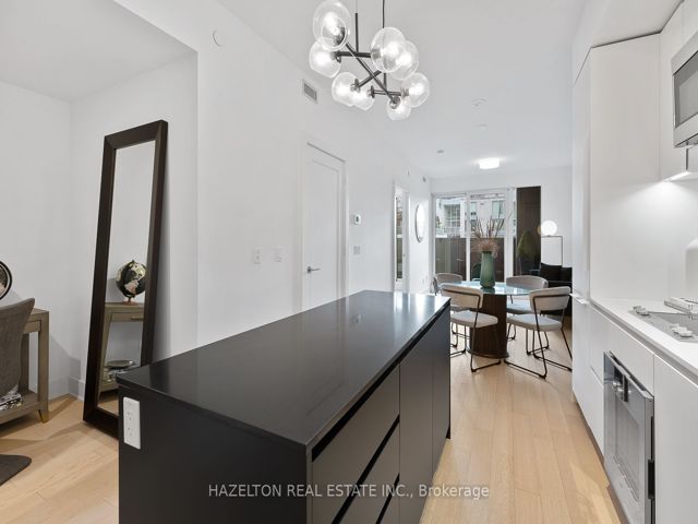 302 - 128 Pears Ave