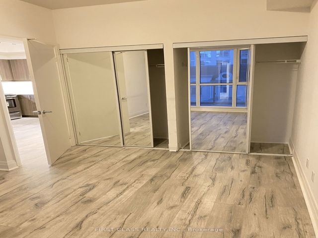 404 - 17 Kenaston Gdns