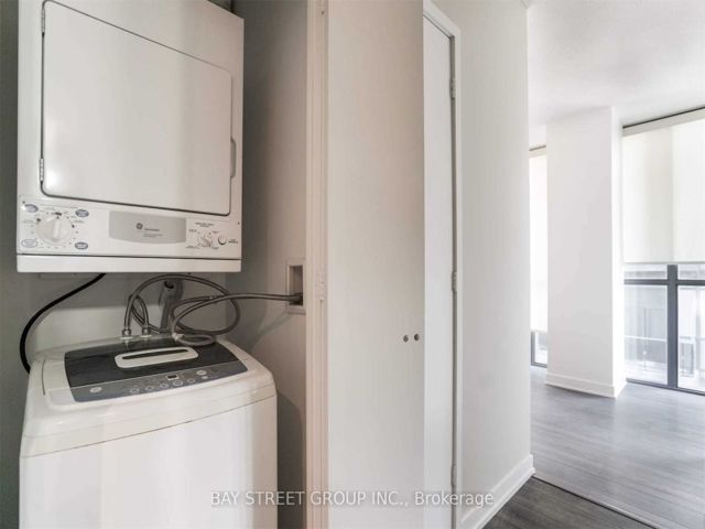 2307 - 110 Charles St E