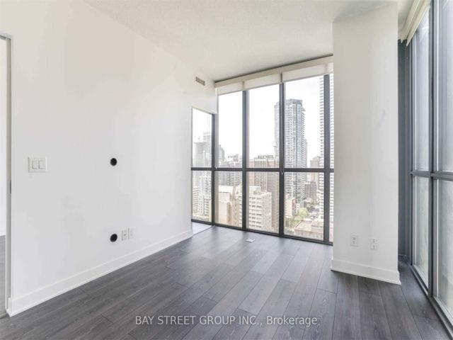 2307 - 110 Charles St E