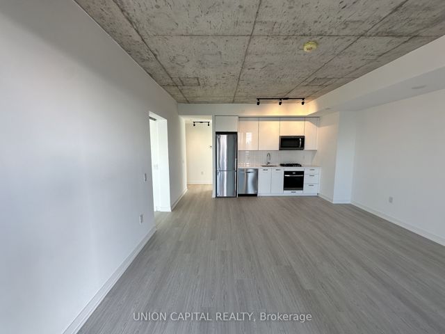 1411 - 195 McCaul St