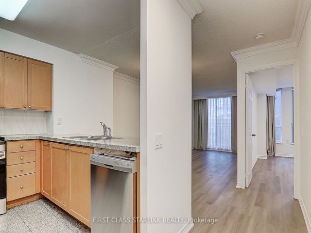 302 - 388 Bloor St E