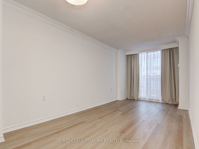 302 - 388 Bloor St E