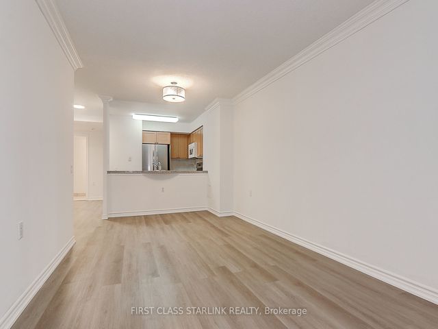302 - 388 Bloor St E
