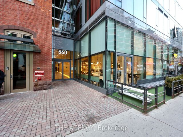 1011 - 560 King St W