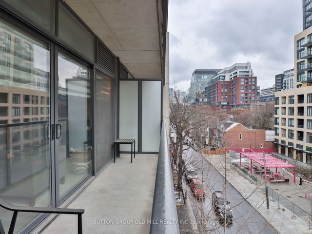 508 - 533 Richmond St W