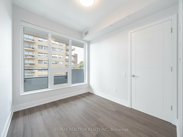 405 - 2525 Bathurst St