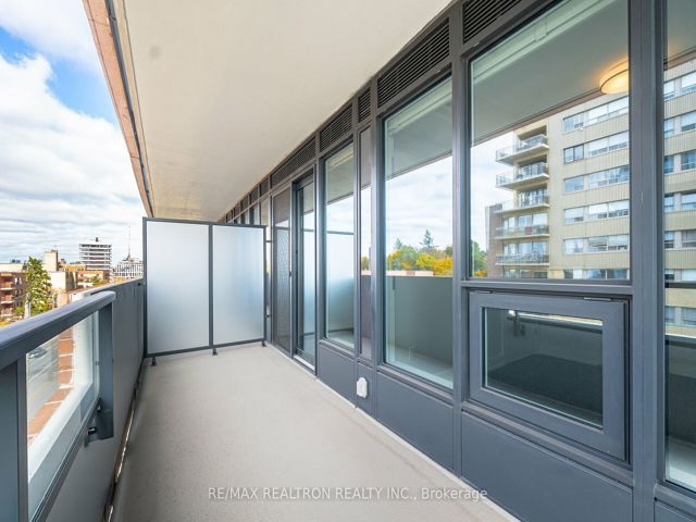 405 - 2525 Bathurst St