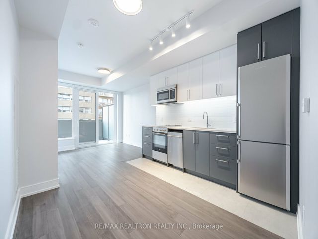 405 - 2525 Bathurst St