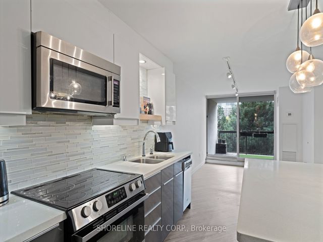 525 - 77 Maitland Pl