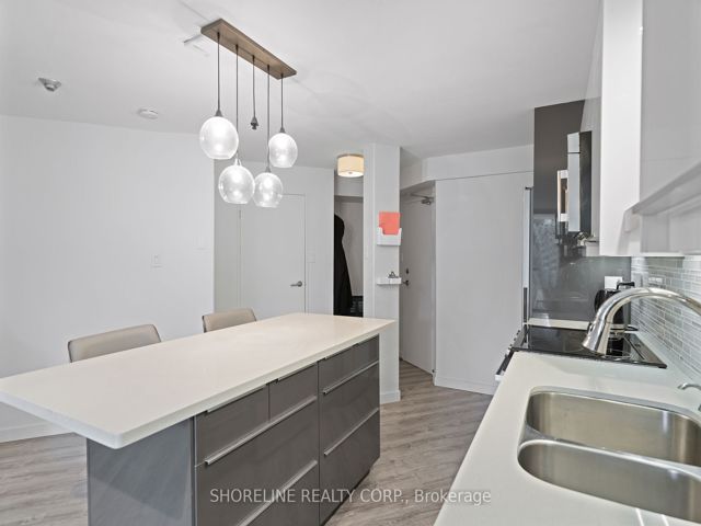 525 - 77 Maitland Pl