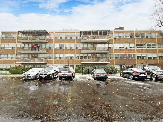 207 - 160 The Donway  W