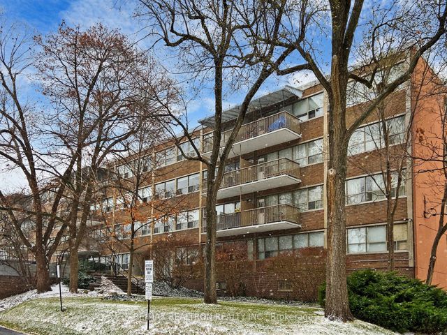 207 - 160 The Donway  W