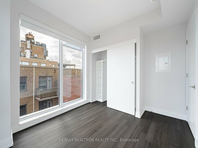 1003 - 2525 Bathurst St