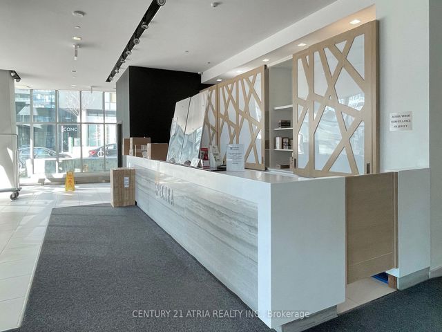 810 - 85 Queens Wharf Rd