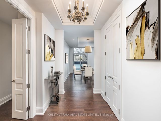 403 - 112 St Clair Ave W