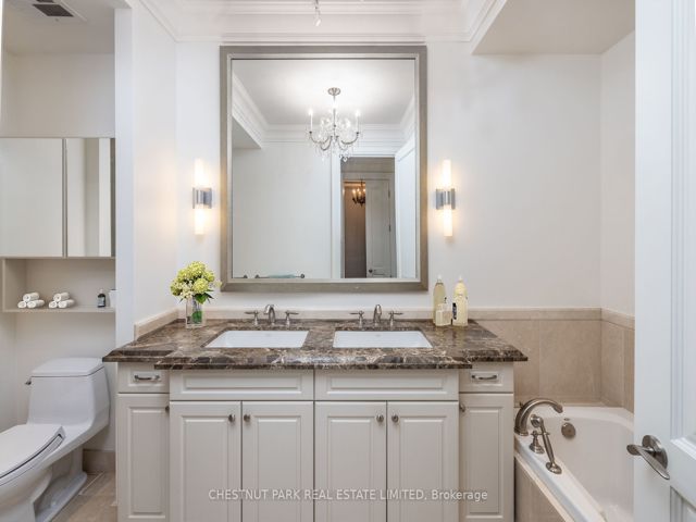 403 - 112 St Clair Ave W