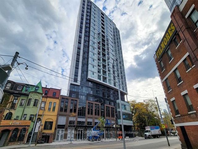 1203 - 219 Dundas St E