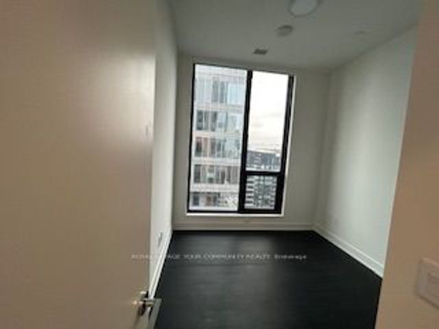 4303 - 15 Mercer St