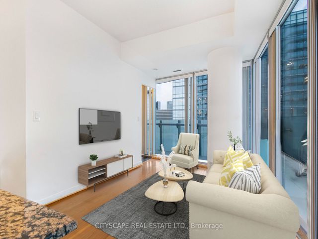 3910 - 12 York St