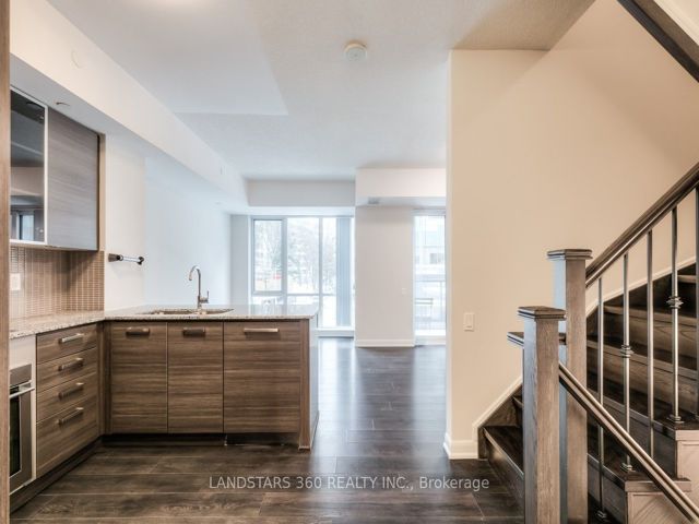 Th11 - 5168 Yonge St