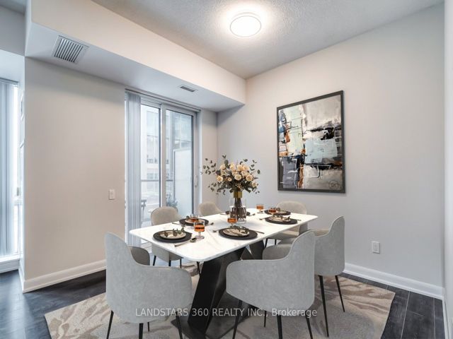 Th11 - 5168 Yonge St