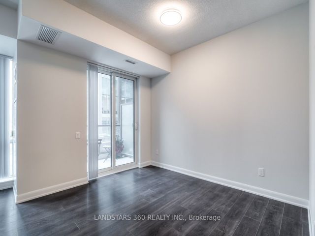Th11 - 5168 Yonge St
