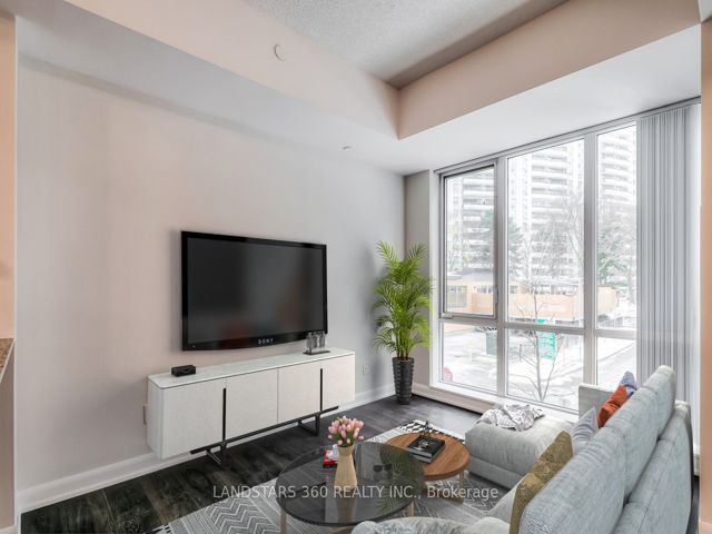 Th11 - 5168 Yonge St