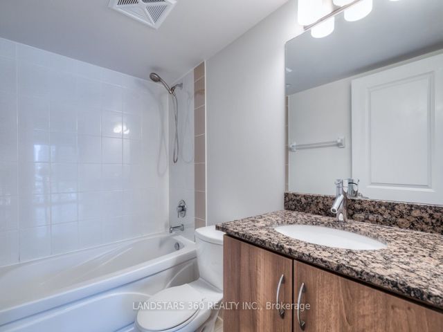 Th11 - 5168 Yonge St