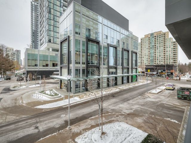 Th11 - 5168 Yonge St