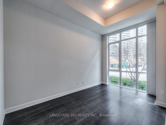 Th11 - 5168 Yonge St